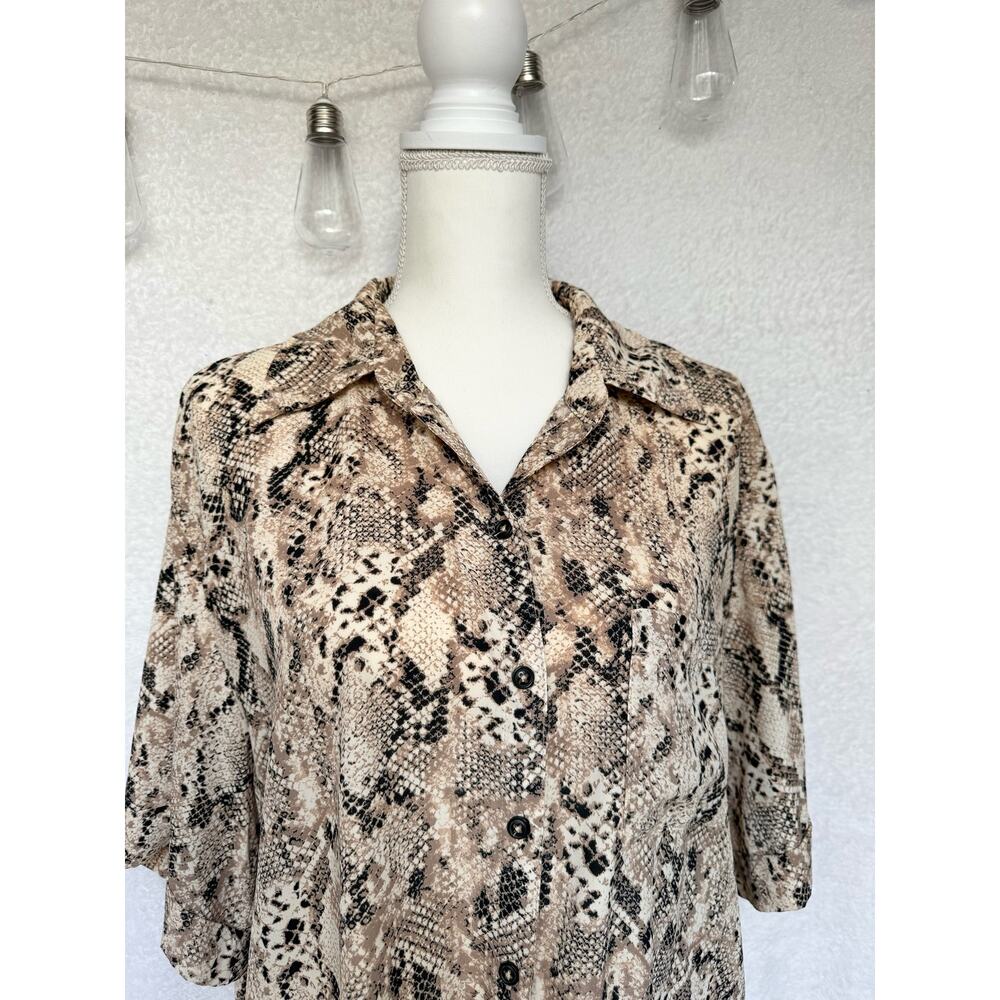 Sanctuary Snake Print Button Up Front Tie Cropped… - image 3